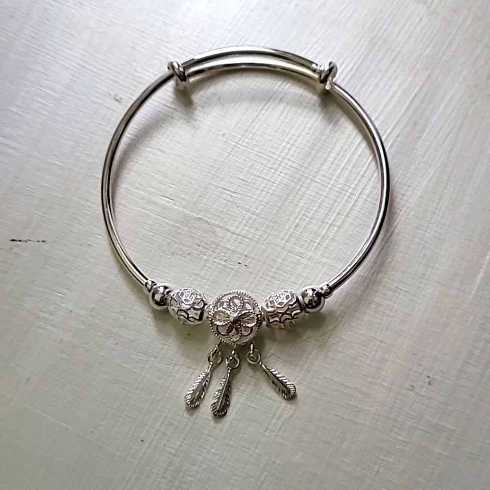 Silver Bracelet with dream catcher detail